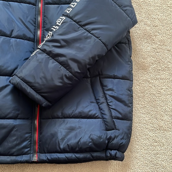 TH boy puffer coat - Picture 9 of 9